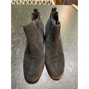Lucky Brand Debruh Black Suede Ankle Boots Block Heel Womens 8M LK-DEBRUH